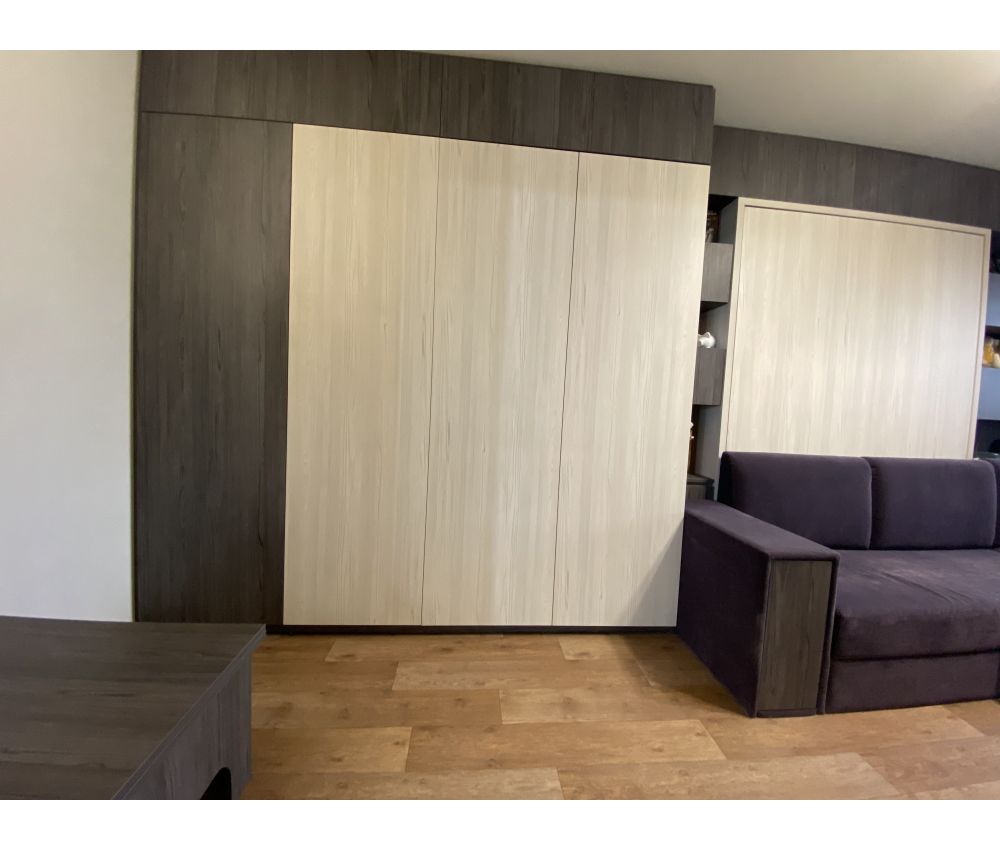 Шкаф-кровать  с угловым диваном, шкафом и стеклянными шкафчиками и комодом : ул. Курасовщина